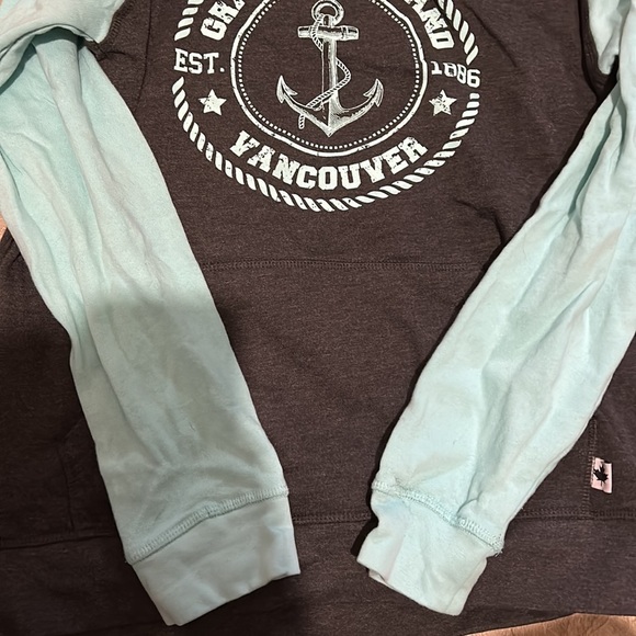 Granville Hoodie - Picture 4 of 5